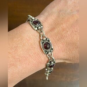Sterling Silver Wine Garnet Bracelet 925